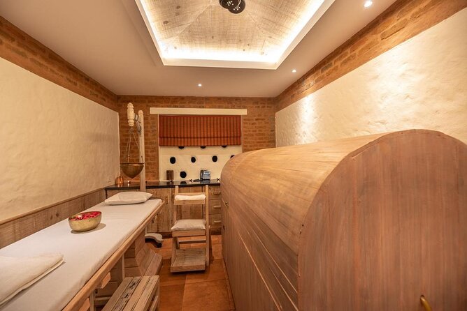 10 Days Ayurveda & Yoga Retreat in Kathmandu, Nepal - Massage, shirodhara, and the personal treatment plan
