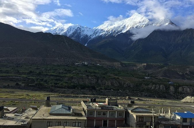5 Days Adventures Lower Mustang Trip by 4WD Jeep - The guide can shape the whole experience