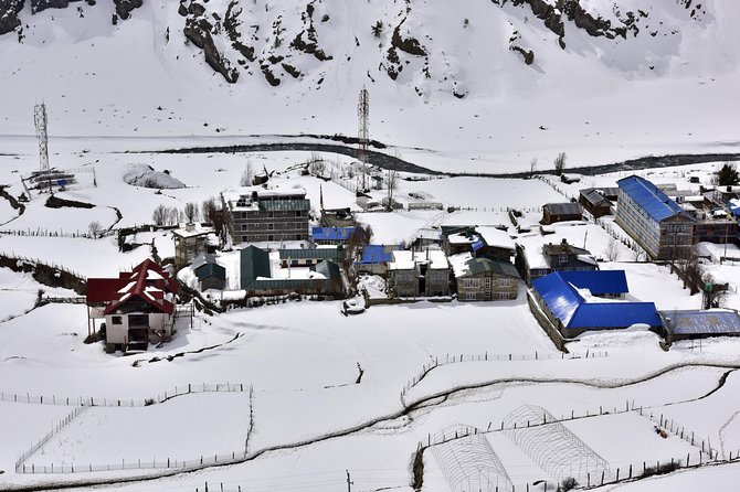 Annapurna Circuit Trek - Besisahar and the long road into Lamjung