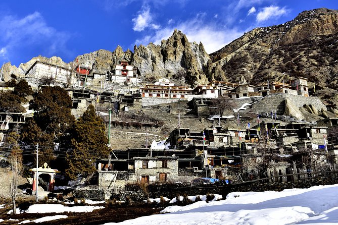 Annapurna Circuit Trek - From Chame to Manang along the Marsyangdi