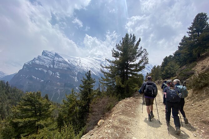 Annapurna Circuit Trek with Tilicho Lake (16 Days) - Days 5 and 6: Manang and the important acclimatization day
