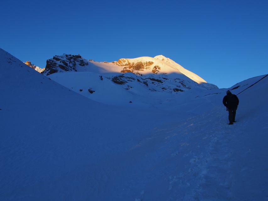 Annapurna Circuit Trekking 13 Days - What the $970 price really covers