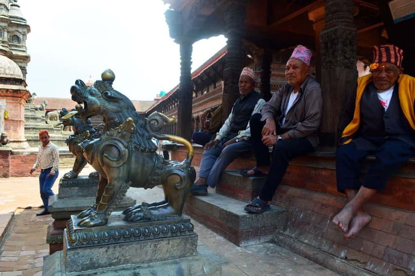 Bhaktapur Durbar Square 4-Hour Tour - Taumadhi Square and the five levels of Nyatapola