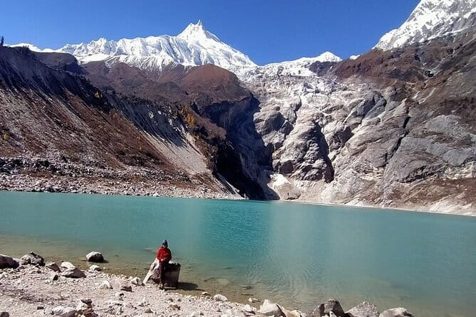 Dancing in the Manaslu Circuit Trek - Day 2: Tatopani hot springs and stone houses in Jagat
