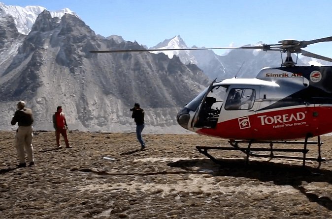 Day Tour to Everest Base Camp By Helicopter - What the small group changes