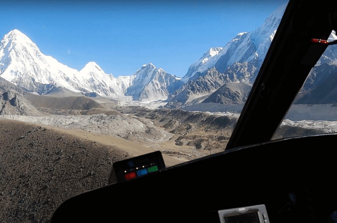 Day Tour to Everest Base Camp By Helicopter - Is the helicopter better than trekking?