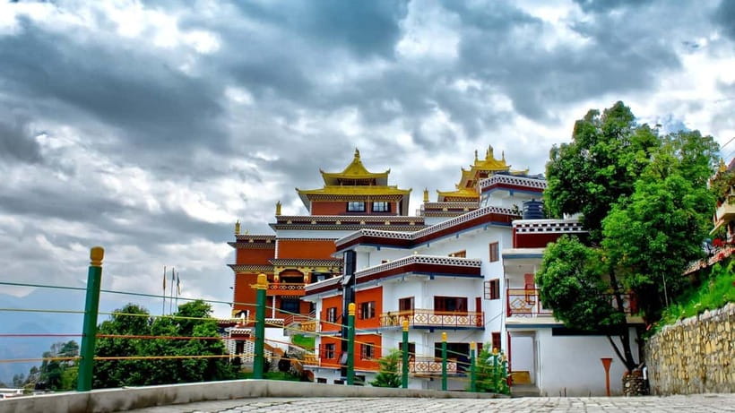 Dhulikhel Namobuddha and Panauti a day Tour from Kathmandu - Dhulikhel, an hour of views and Newari character