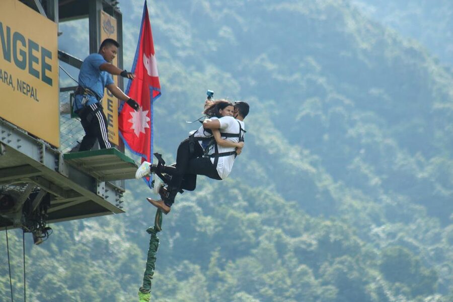 Double Dare: Tandem Bungee Adventure - Safety, equipment, and the briefing