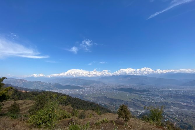 Entire Tour of Pokhara Valley with Guide - What the private car and guide change