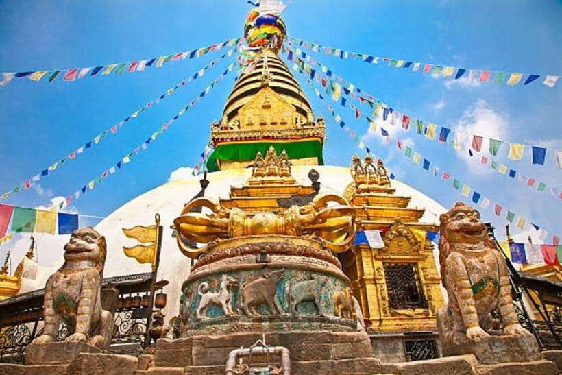 Essence of Nepal: 4-Day Tour Kathmandu, Nagarkot & Pokhara - Day two: Bhaktapur’s royal courtyards and Nagarkot light