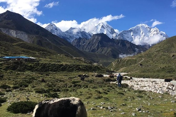 Everest base camp flight over by Helicopter from Kathmandu - What the Kathmandu to Everest flight really gives you