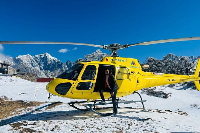Everest Base Camp Helicopter Tour with Landing - A fast flight into the Everest region