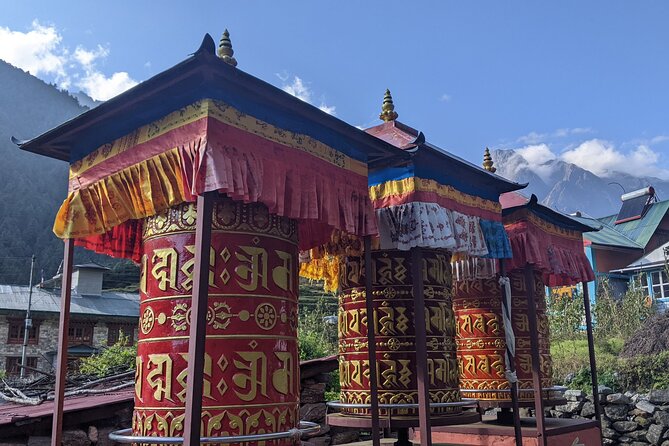Everest Base Camp Trek 15 days | Local Guide | Flexible Itinerary - Day 4: Acclimatization above Namche