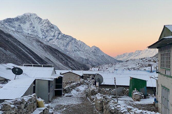 Everest Base Camp Trekking - 13 Day - Day 4: acclimatizing around Namche Bazaar