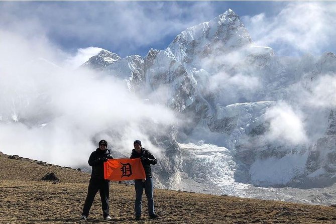Everest Helicopter Tour from Kathmandu with Landing for Breakfast - One hour at Hotel Everest View