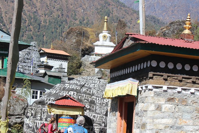 Everest Three Pass Trek - Day 4: Tengboche and its mountain monastery