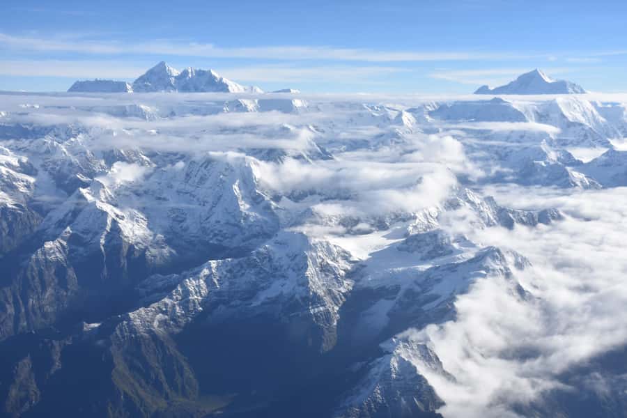 From Kathmandu: 1 hour Panoramic Everest Flight - Who should book this flight?