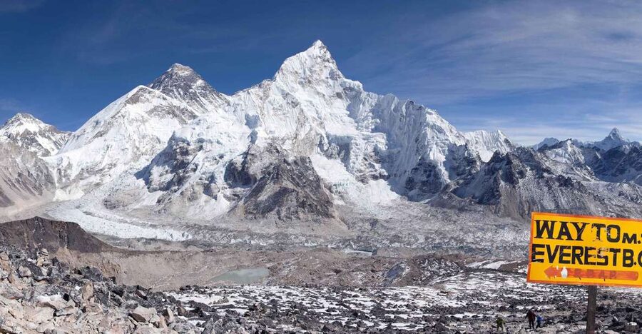 From Kathmandu Budget: 15 Day Everest Base Camp Trek - The Kala Patthar summit and the way down