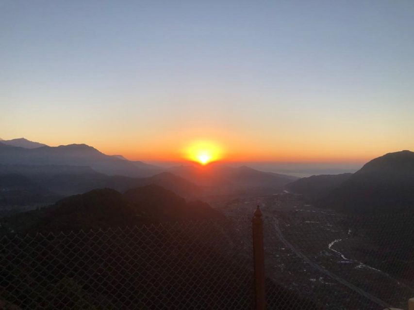From Pokhara: 5-Day Annapurna Basecamp Trek with Hot Springs - Guides, pacing, and the human side of the trek