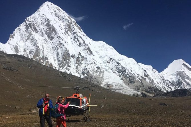 Guaranteed Landing at Everest Base Camp Kalapathar by Helicopter - Who will get the most from this flight