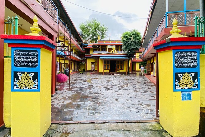 Half Day Tibetan Cultural tour Pokhara - Meeting a Tibetan doctor and learning about pulse reading