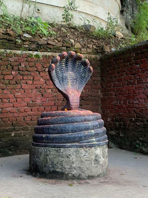 Healing Day tour - Shaman Healing - Meeting the guide in Thamel