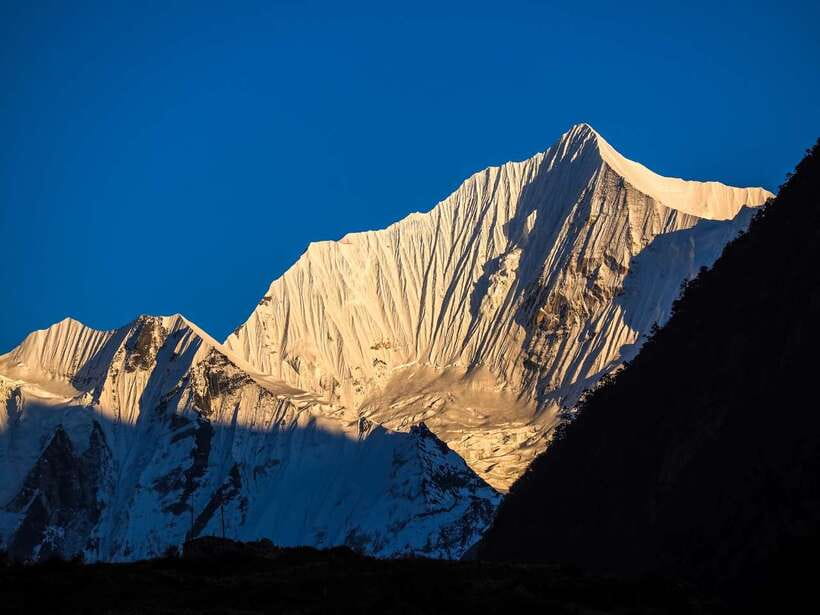 Kathmandu: 6 Days Langtang Valley Trek with Kyanjin Ri - Guides, pacing, and the private group format