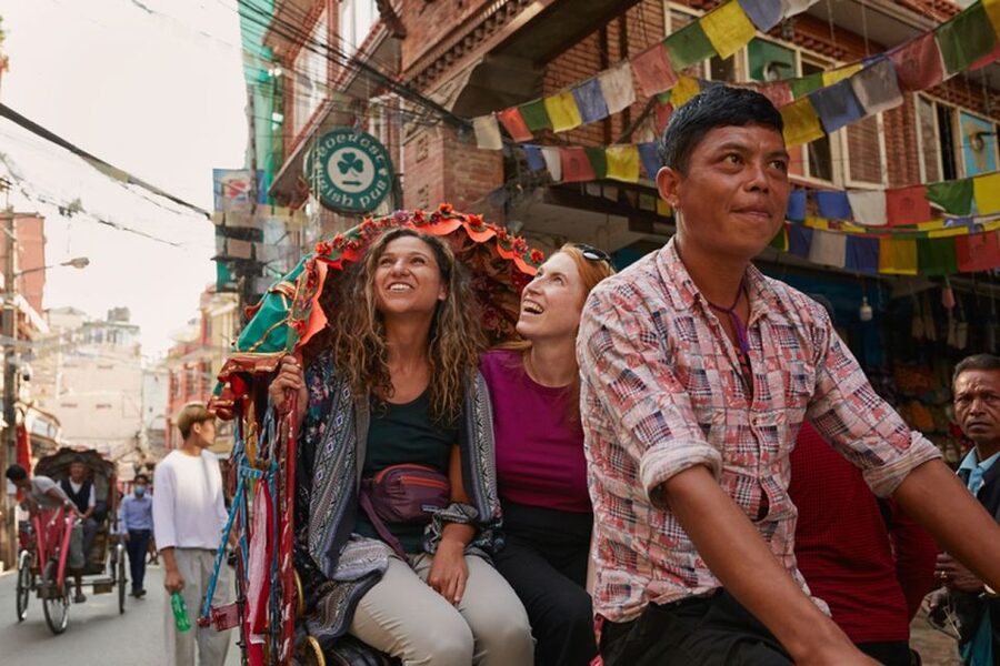 Kathmandu at Sunset: Explore the City on Rickshaw - Guide quality and group size