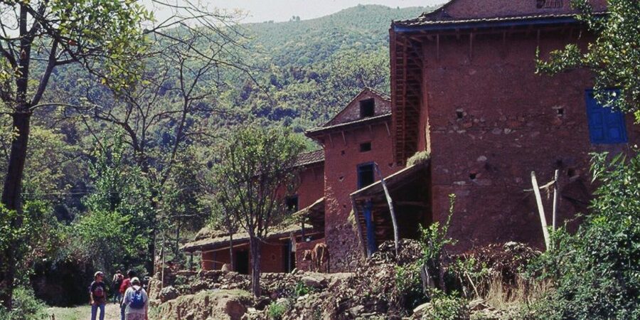Kathmandu: Chisapani Nagarkot 3-Days 2-Nights Trek - Day three: sunrise, Telkot, and the old temple at Changu Narayan