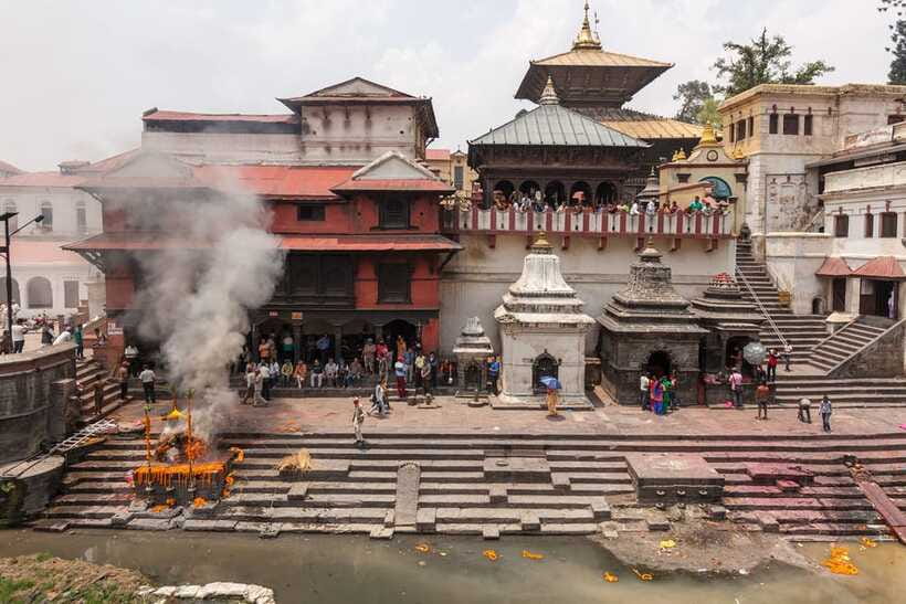 Kathmandu City Tour: TOP Highlights of the Kathmandu Valley - What to wear and carry for the three stops