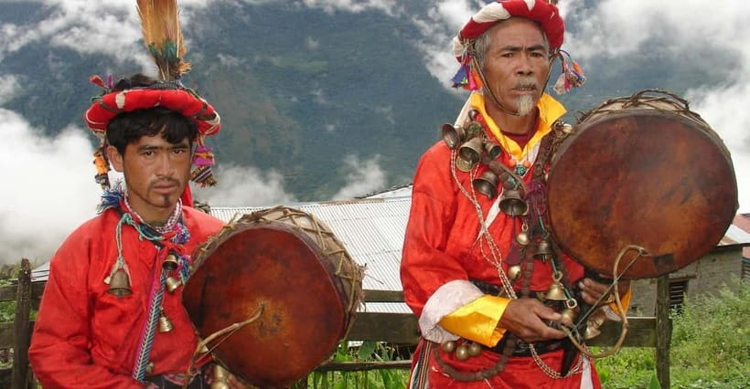 Kathmandu: Experience Shamanic Healing and Purification - Entering the traditional temple