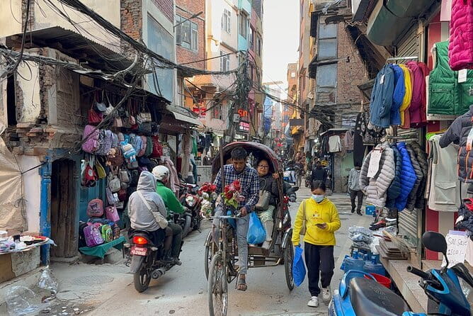 Kathmandu: Food, Drink and Shopping Rickshaw Tour - Momo, thukpa and the dishes worth saving room for