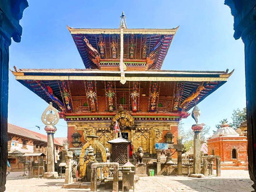 Kathmandu: Nagarkot Sunrise & Hiking to Changunarayan - Clothing, walking comfort, and practical preparation