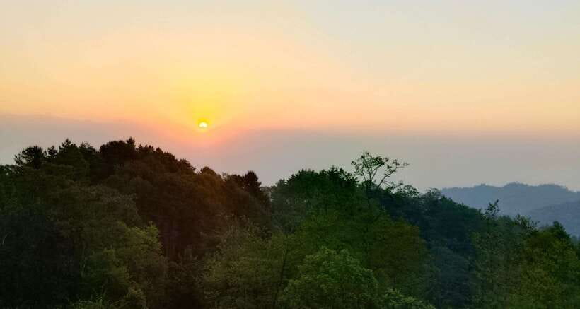 Kathmandu: Nagarkot Sunrise Tour Private or Group with Lunch - Who should book this early morning outing?