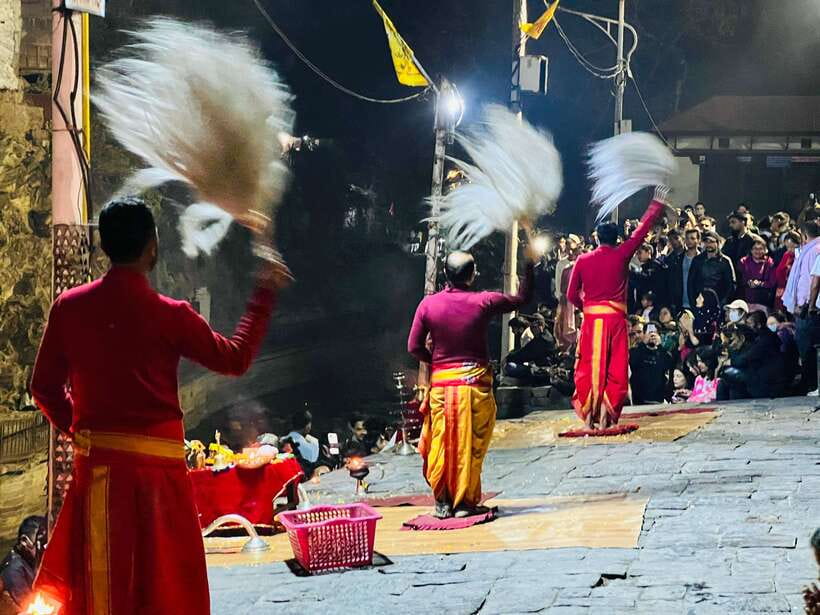 Kathmandu: Pashupatinath Evening Aarati Tour Private/Group - Why the 6 pm Bagmati River aarati matters