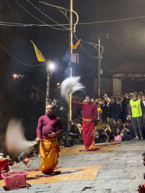 Kathmandu: Pashupatinath Evening Aarati Tour Private/Group - What the aarati sounds and feels like
