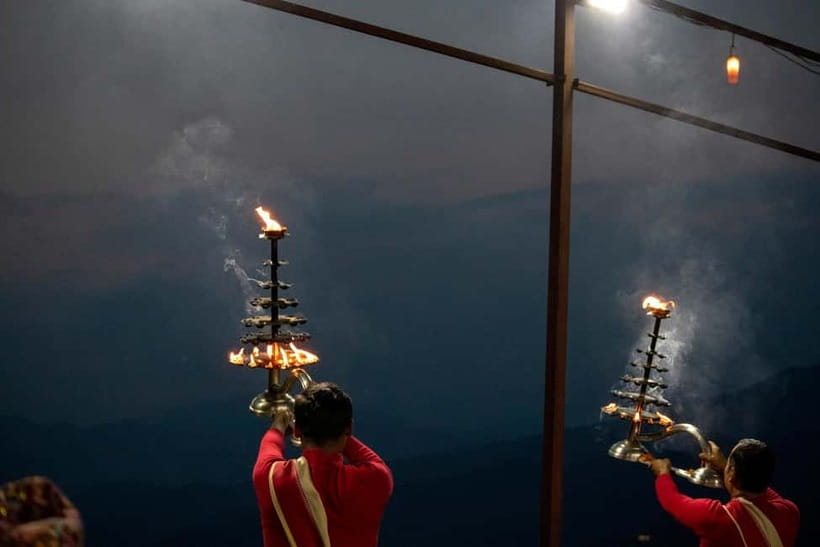 Kathmandu: Pashupatinath Evening Aarati Tour Private/Group - A guided walk through the temple complex