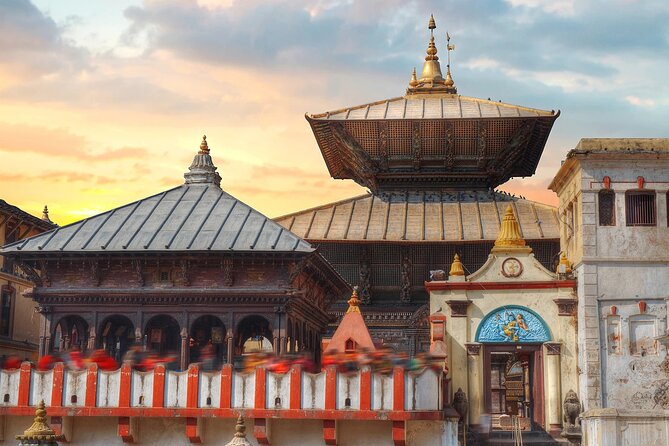 Kathmandu: Private/Group Tour to 7 UNESCO Sites with Lunch - Kathmandu Durbar Square and the old royal center