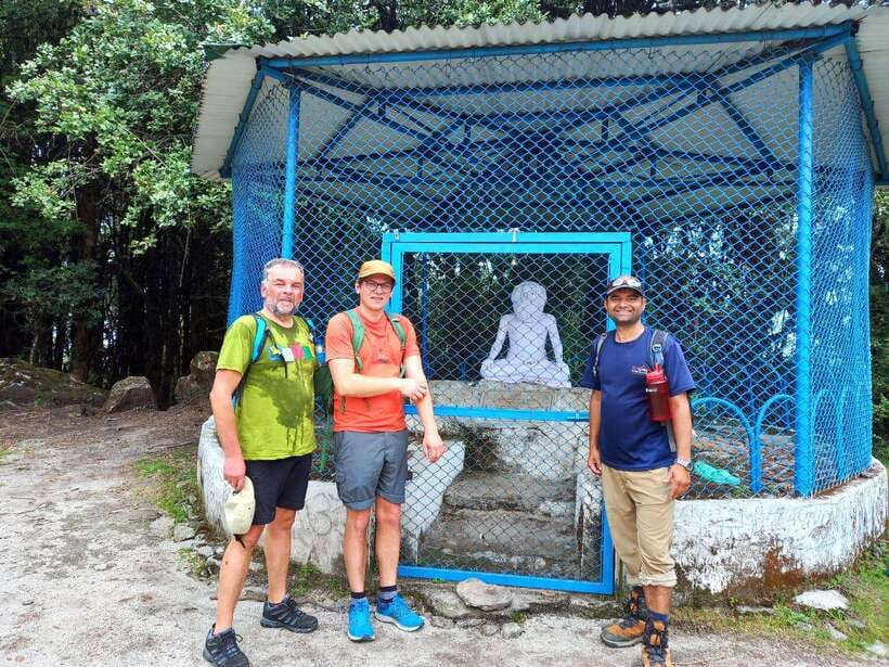 Kathmandu: Shivapuri Day Hike with Lunch - The guides and the feel of the day