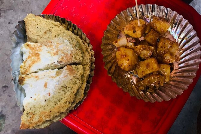 Kathmandu Street Food Walking Tour – Eat Like a Local - Reaching Kathmandu Durbar Square