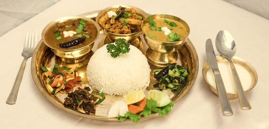 Kathmandu: Taste Nepali Food & Drink- Walking Tour in Thamel - What the two-hour format means for you