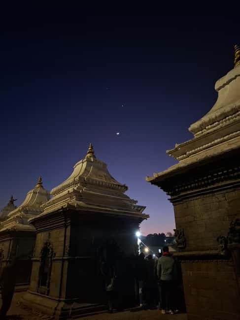 Katmandu: Pashupatinath Open Cremation & Evening Aarati - Pickup from Kathmandu and the ride to the temple