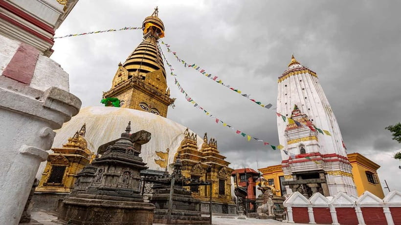 Kirtipur: Kritipur Tour, tasting local Cuisines and Drinks - Walking through Kirtipur’s Newari streets