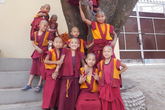 Lunch with Nuns - Monastery - The climb to Nagi Gumba
