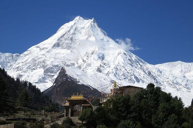 Manaslu Circuit Trek 13 Days - Day 9: Larkya Bazaar and Dharamsala