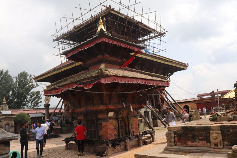 Nagarkot Sunrise With Changu Narayan and Bhaktapur Day Tour - Changu Narayan and the language of the carvings