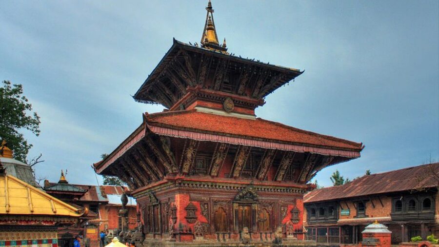 Nagarkot Sunrise With Trip To Changu Narayan and Bhaktapur - Pack for darkness, sun, and temple etiquette