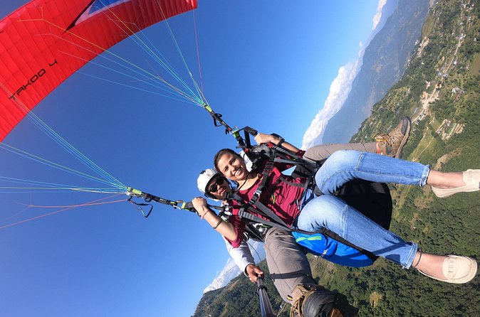 Paragliding at Pokhara - The landing and return to Lakeside