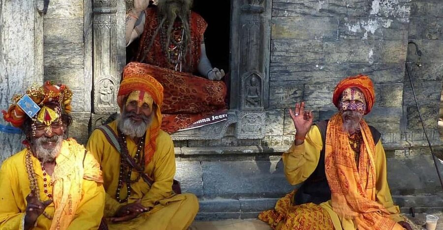 Pashupatinath: Evening tour of temple and Aarati ceremony - The temple architecture and sacred details