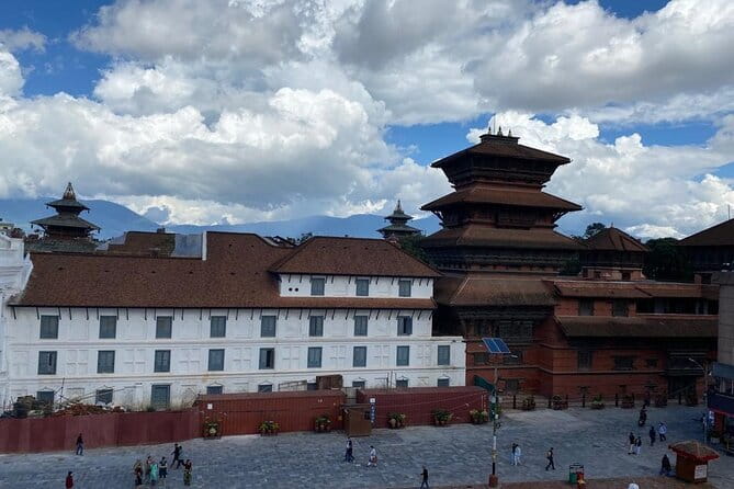 Patan and Bhaktapur Boutique Tour - Patan Museum brings the art together